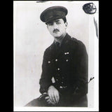 Molyneux - Portrait du couturier en uniforme durant la première guerre mondiale (1929)