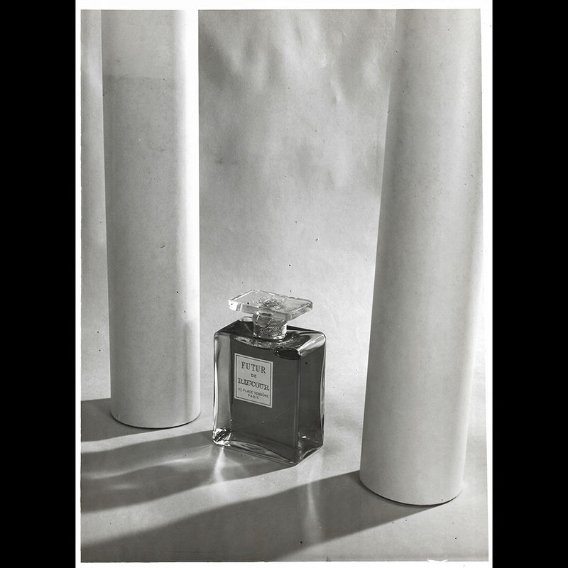 Raucour- Parfum Futur, photographie publicitaire (circa 1946)
