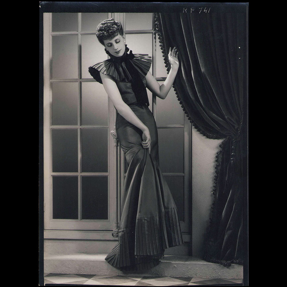 La petite robe noire de chanel discount