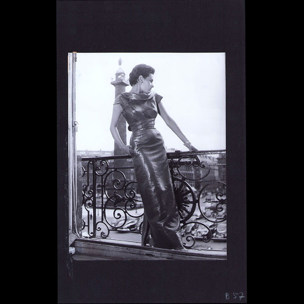 Schiaparelli - Robe 491 en tissu Robert Perrier (1953)