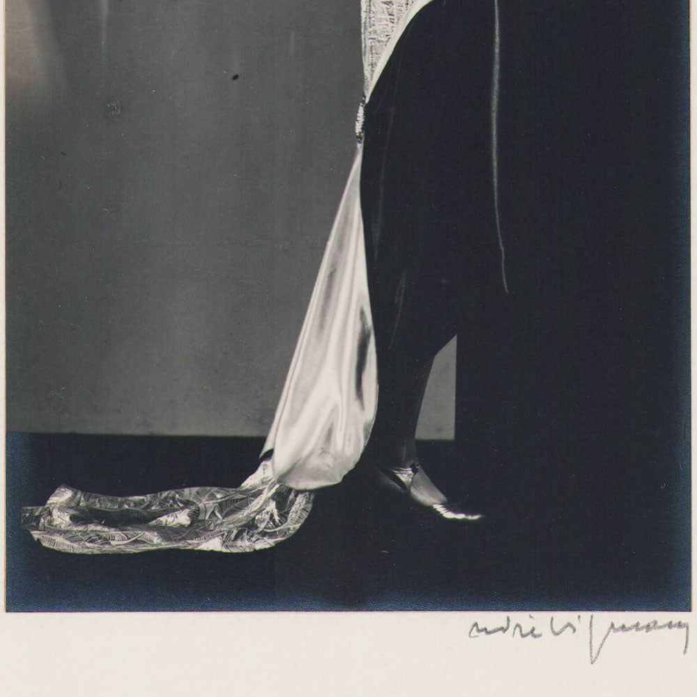 Siegel - Elégante à l'éventail, tirage d'André Vigneau (circa 1925-1930)