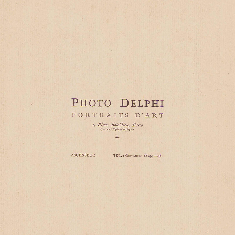 Gesmar - Portrait d'Andrée Spinelly en costume de scène, photographie de Delphi (1919)