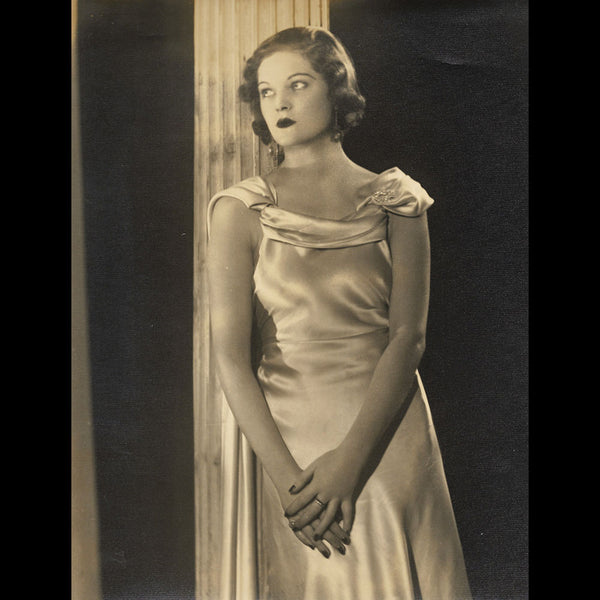 Paul Tanqueray - Portrait d'une élégante (1930s)